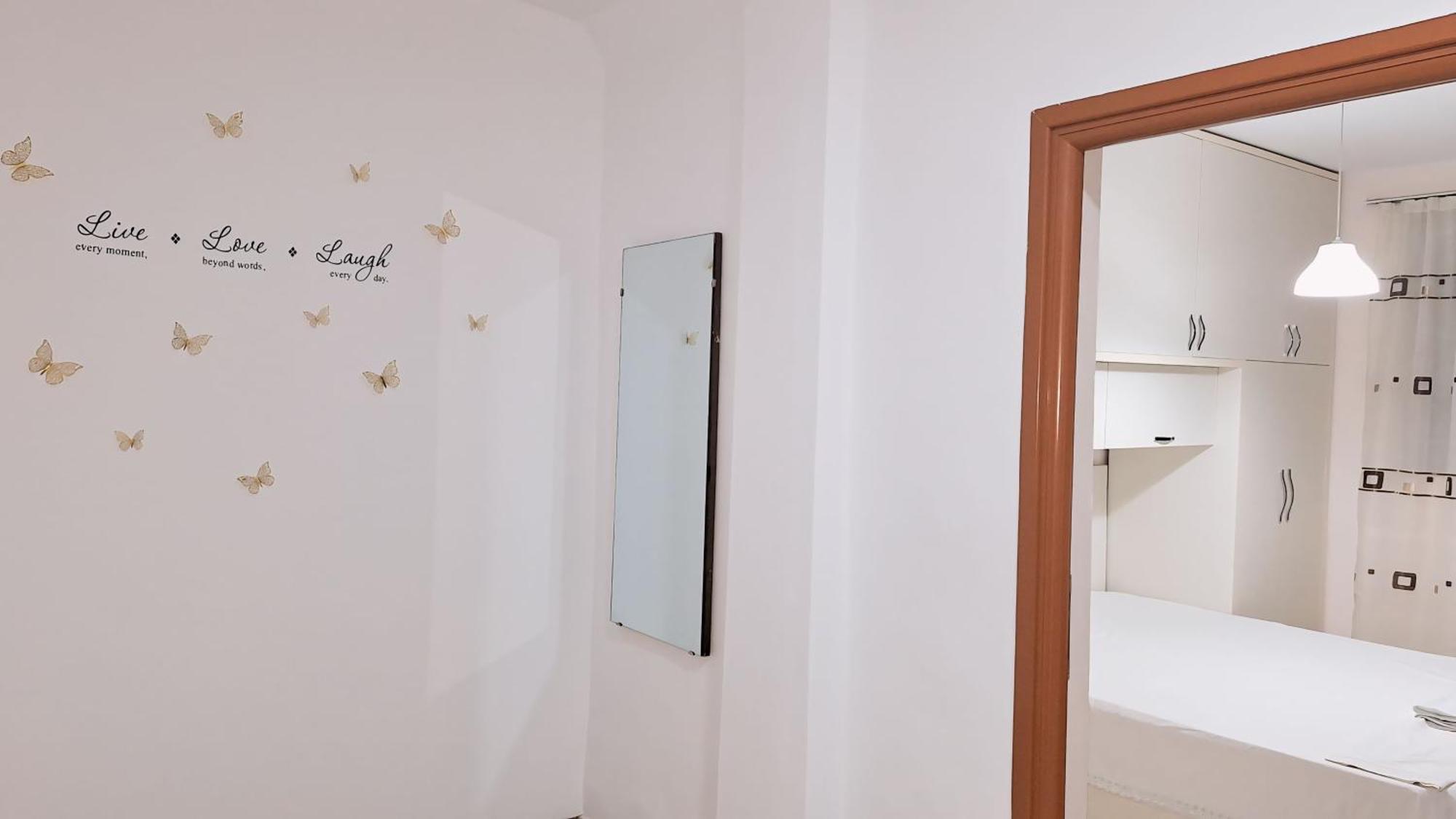 בראט Promenade Apartment In City Centre מראה חיצוני תמונה