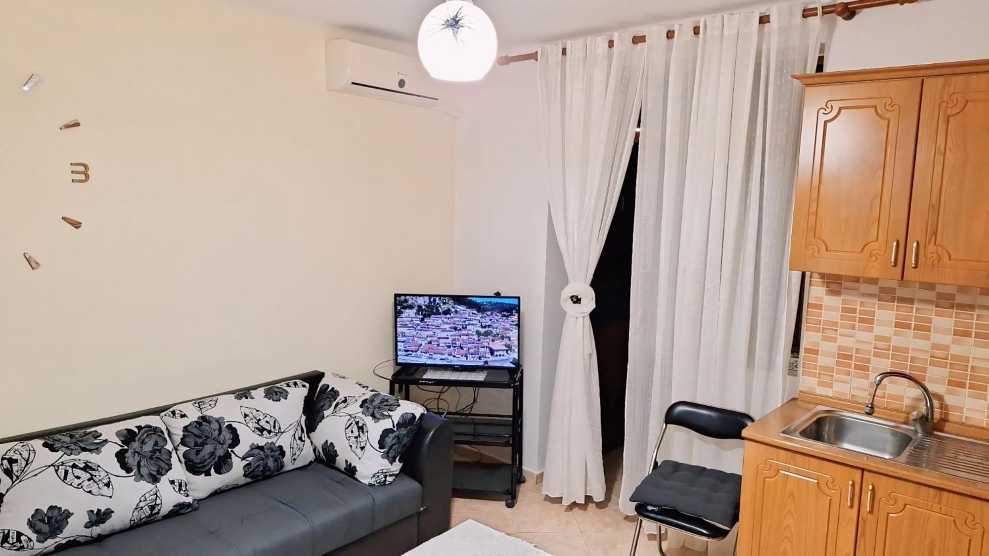 בראט Promenade Apartment In City Centre מראה חיצוני תמונה